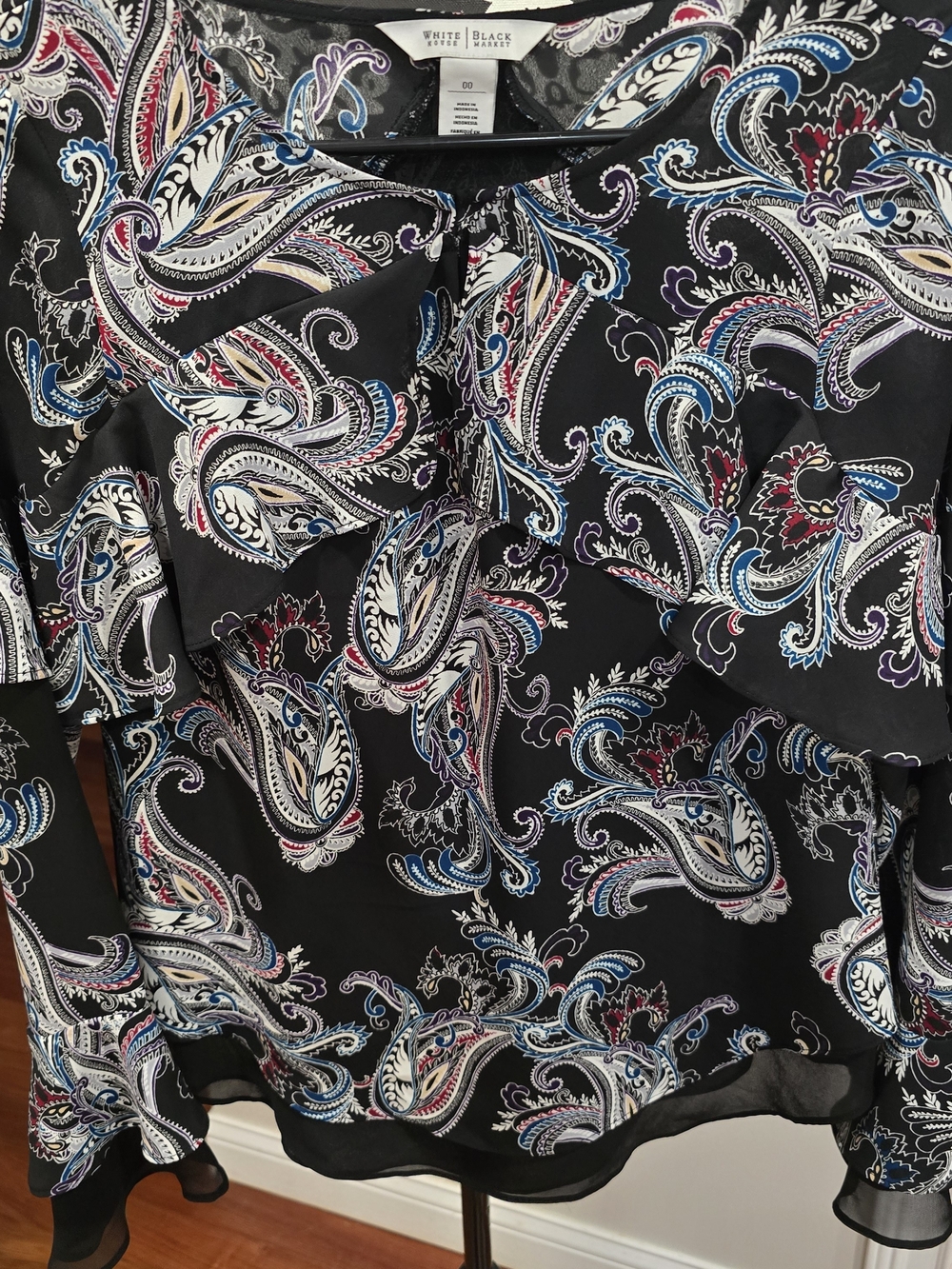 White House Black Market Black Paisley Ruffle-Neck Blouse 0540